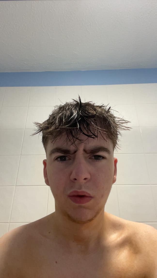 Professional Male seeks a single or double room Main Photo