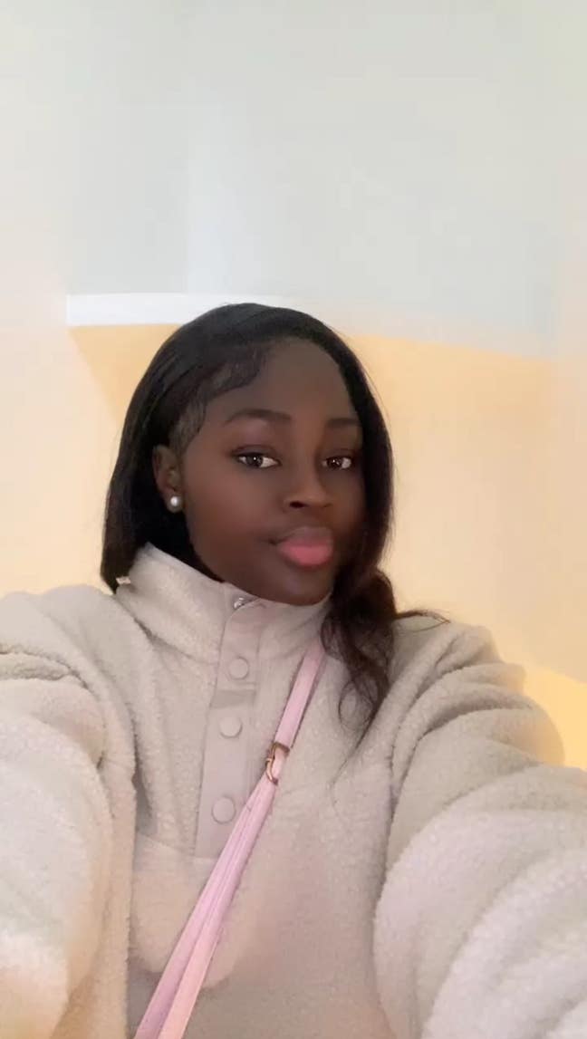 Professional Female seeks a double room Main Photo