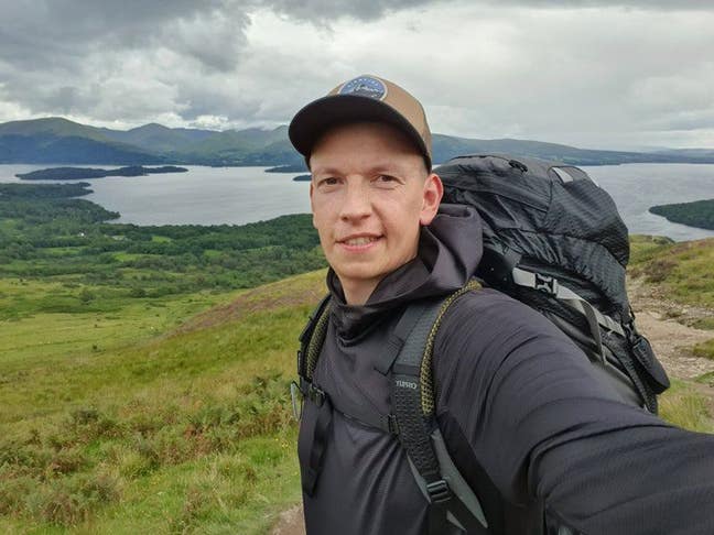 I am a professional male aged 35. I am lookin... Main Photo