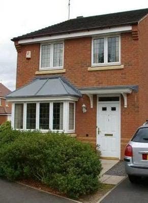 3 lovely rooms available to rent  Main Photo
