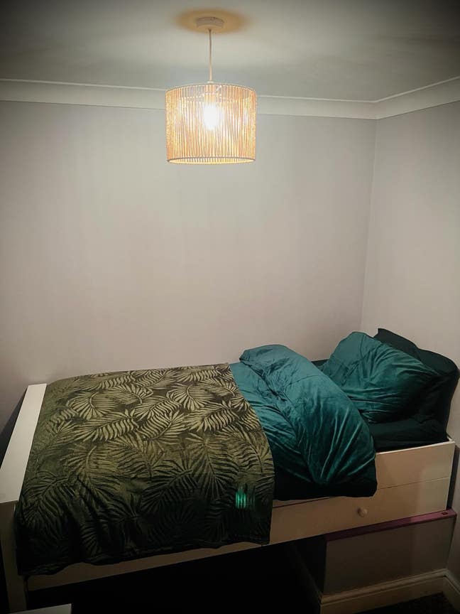 Single Room - Available Main Photo