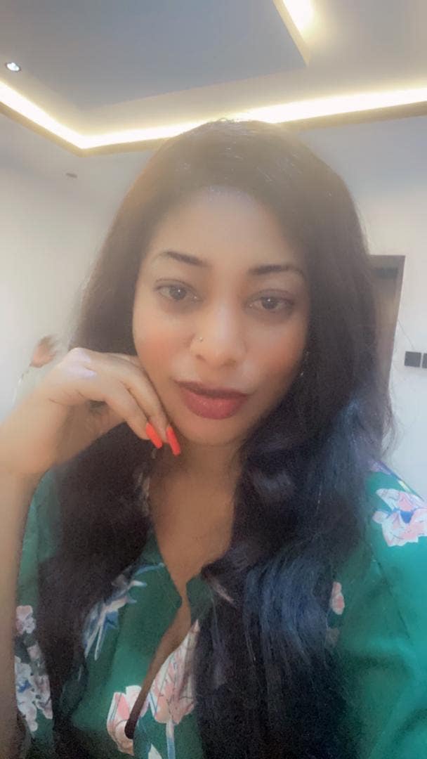 I am a working professional  Main Photo