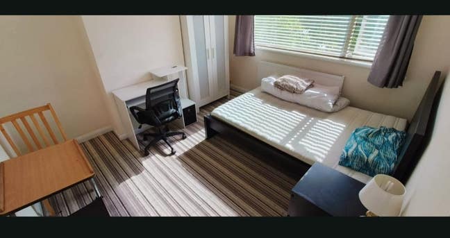 Bright Big double Room for rent, closer to transpo Main Photo
