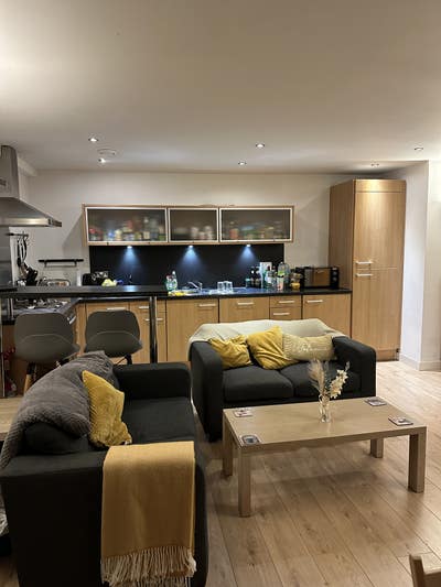 Double room in 2 bed flat- Central Deansgate Main Photo