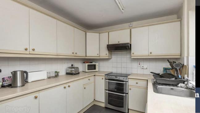    4 Double  Rooms  BT4 Avail 30/4/26 Main Photo