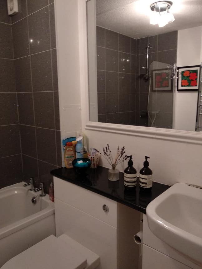 Double Room to let Main Photo