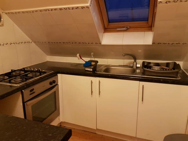   Studio in  Hounslow west-  Single occupancy Main Photo