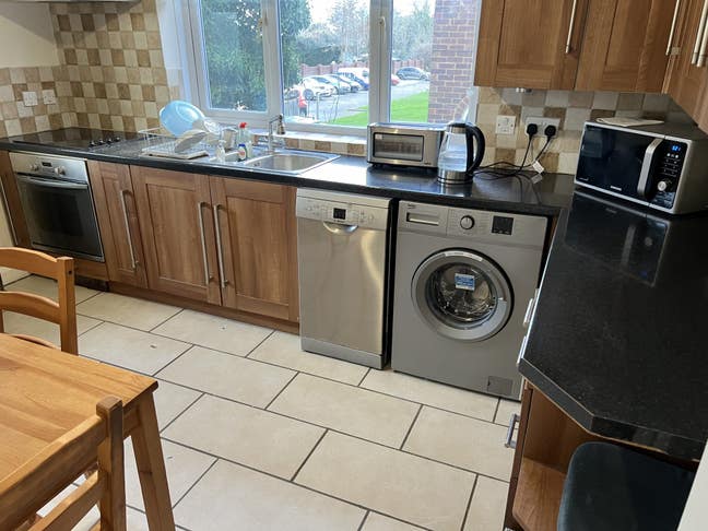 Double room furnished  Main Photo