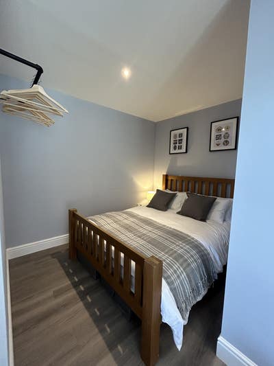 Modern 1 Bed Studio Apartment Main Photo
