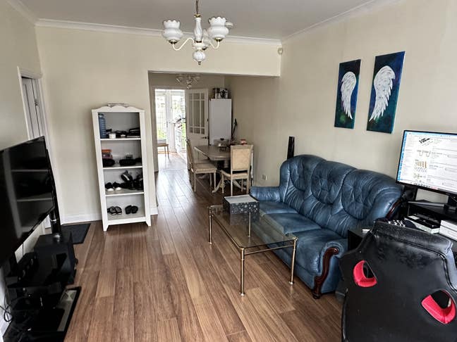 Double room in a Nice area ☺️ Main Photo