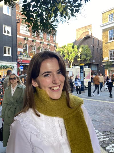 Friendly Female Professional from Yorkshire Main Photo