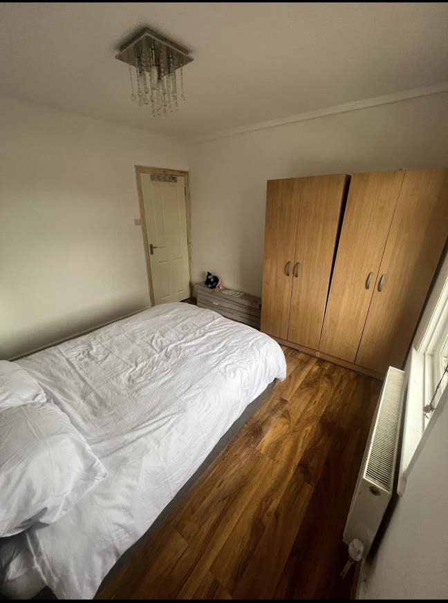 Double furnished room to let, all bills included Main Photo