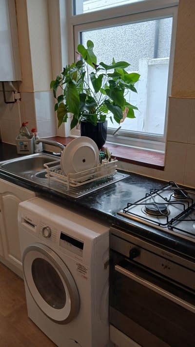 Master bed . Main Photo