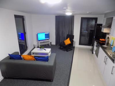 Ensuite Rooms, All Bills Inclusive in 4-Bed Flat! Main Photo