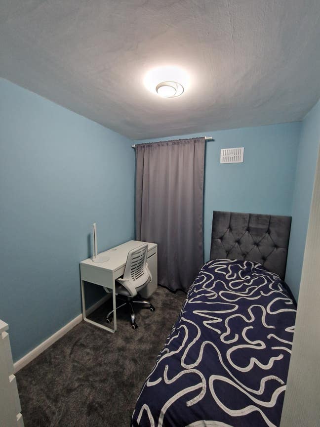 Room in a Shared House in Wigan Main Photo