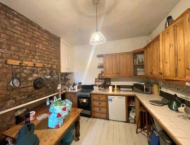 Lovely Room  in Large Friendly House in Chorlton Main Photo