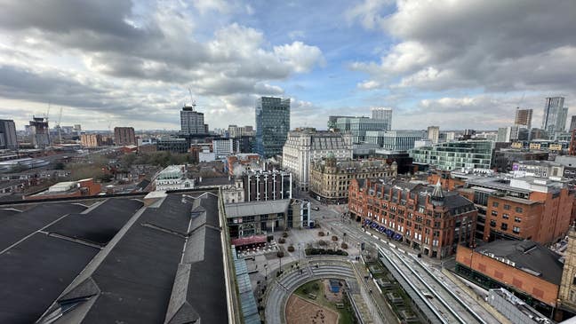 Stunning 2 double bed apartment in city centre Main Photo