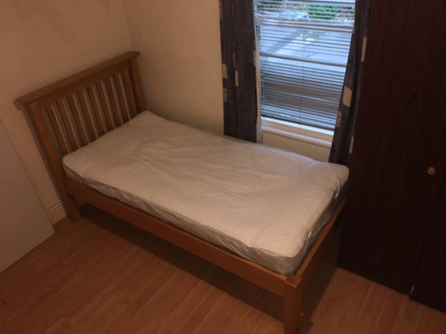 Large Single Room Near Slough High Street Main Photo