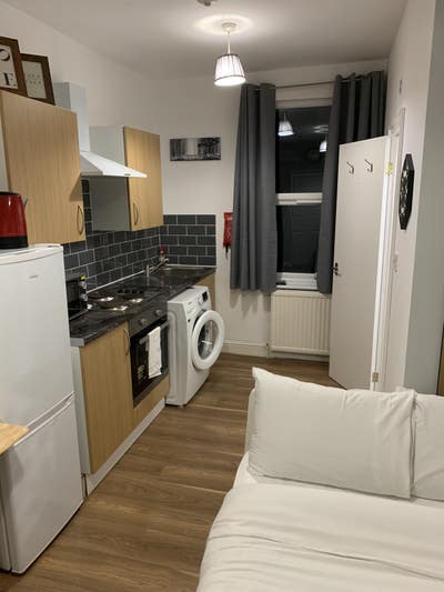 Single Studio Flat  Ideally for students  Main Photo