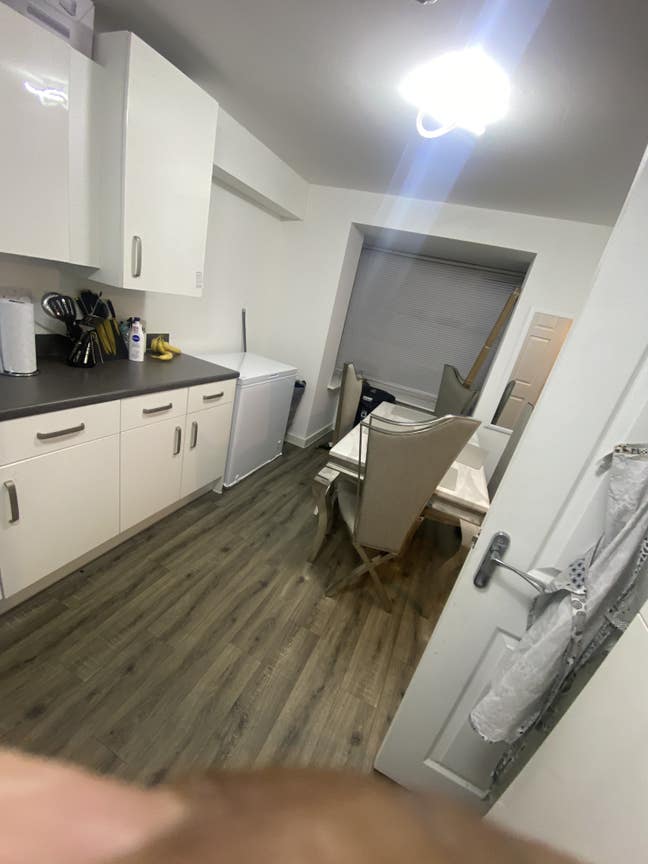 Double room with all bills inclusive Main Photo