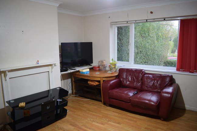 🏡 6-Bedroom Home in Stanmore Grove-AV in Sep Main Photo