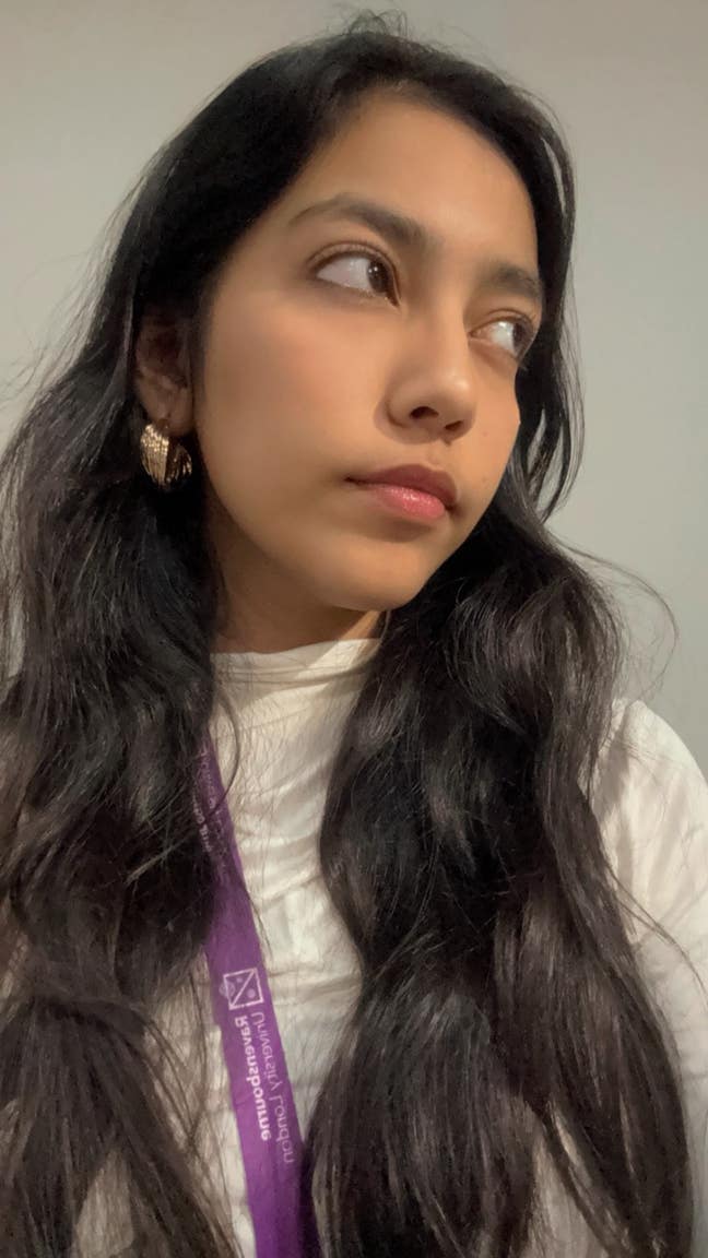 Professional Female seeks a single or double room Main Photo