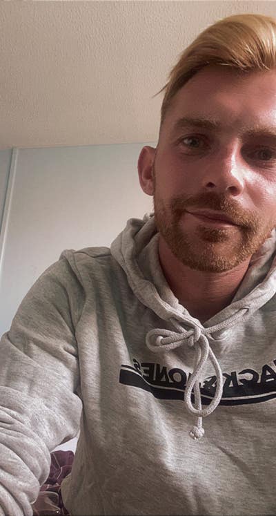 29 year old Male seeks a single or double room Main Photo