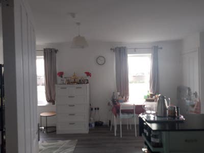 Single room- female flatmate required  Main Photo