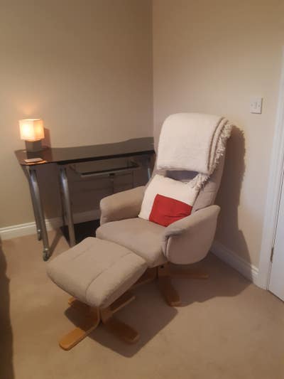  Lovely HatfieldGV ensuite for 30+, f/time empl'd  Main Photo