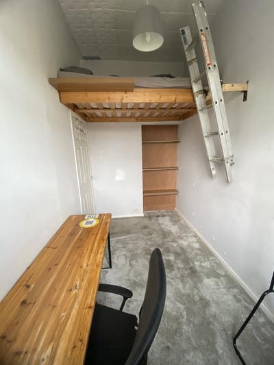 Quirky Double Room in Cool House Main Photo