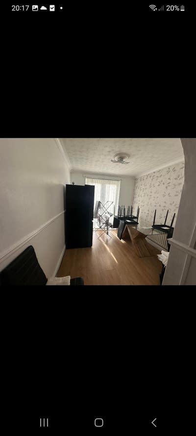 Semi-detached house  Main Photo