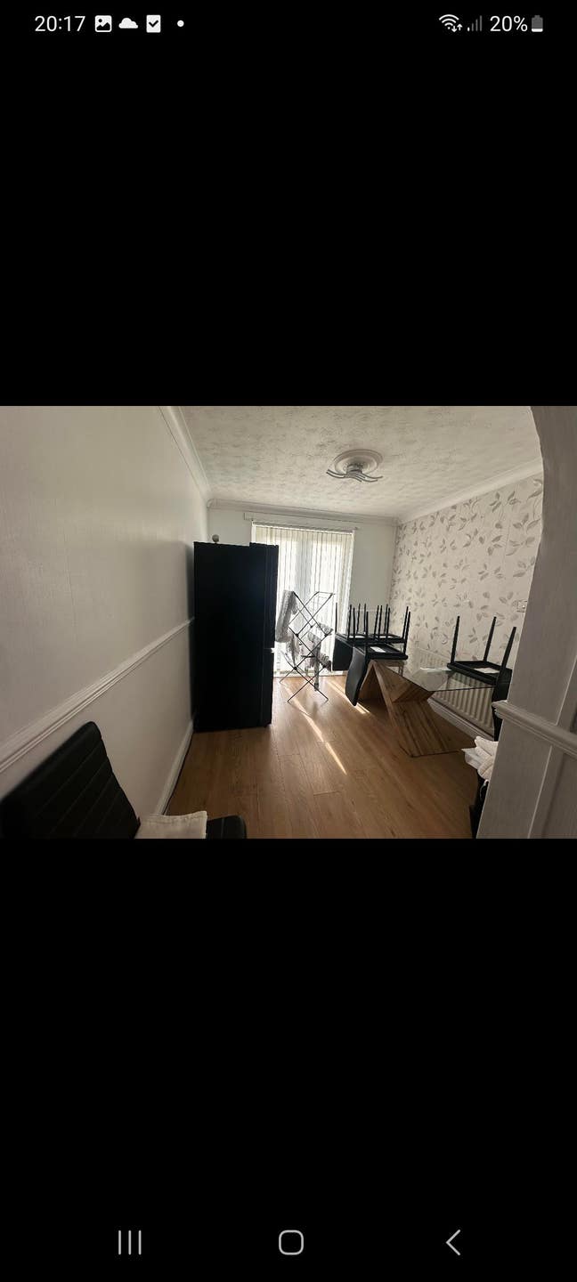 Semi-detached house  Main Photo
