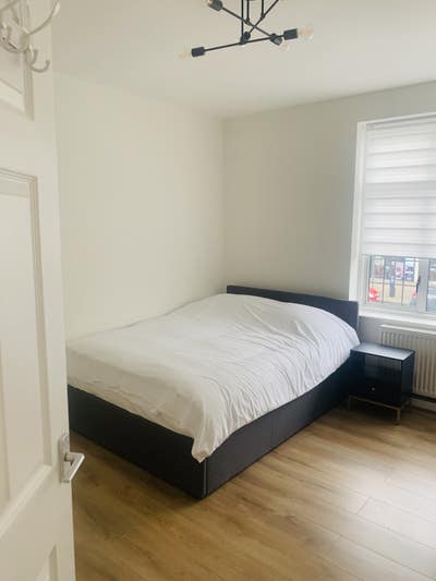 ✨ Huge Luxury Room | Bills Included Main Photo