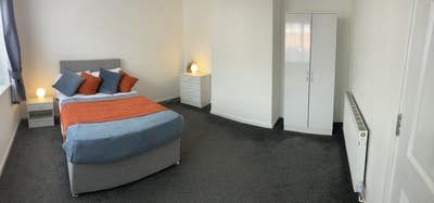 One Double Room to Rent Main Photo