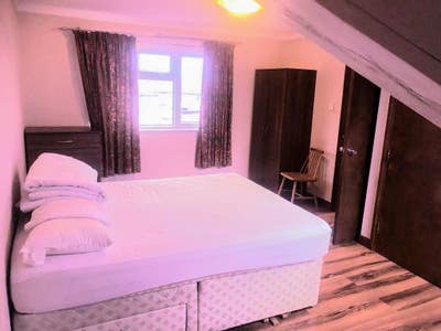 Studio for rent Main Photo