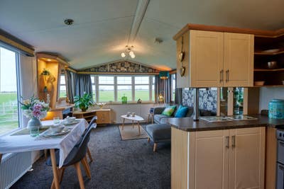 Two-Bedroom Mobile Home Bills included Main Photo