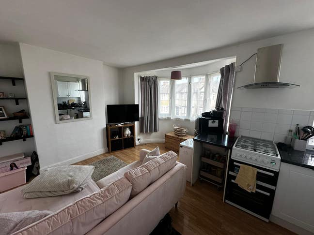 1 Bed Room Flat- Main Photo
