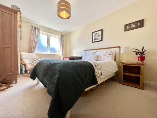 Double Room to Let in East Croydon Main Photo