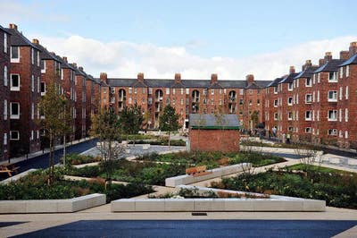 1 bed apartment close to BAE Main Photo