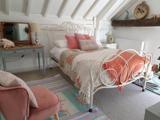 Double Room with Ensuite in Countryside Main Photo