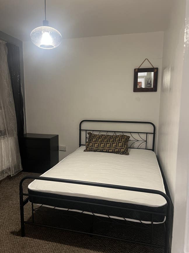 Double Room available Main Photo