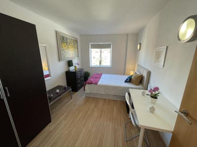 Nice cosy double room to let single occupancy Main Photo