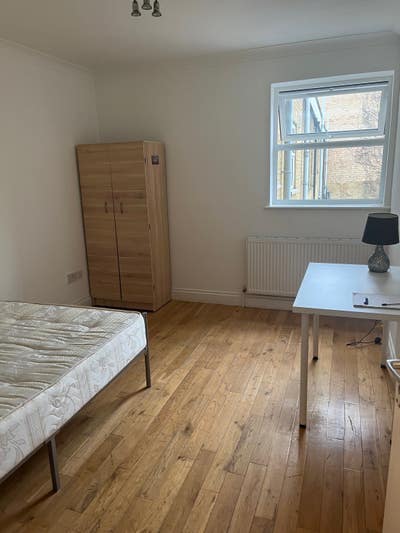 Spacious flat in Hackney  Main Photo
