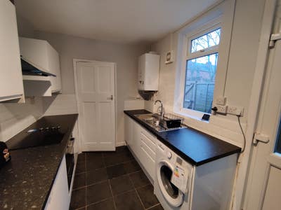 Fully refurbished rooms for rent, Lenton NG7 Main Photo