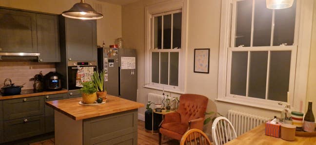 🏠 Double Room – close to Brockley station and Tel Main Photo
