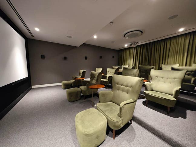 📍Shoreditch-New Build Flat with Gym & Cinema Main Photo