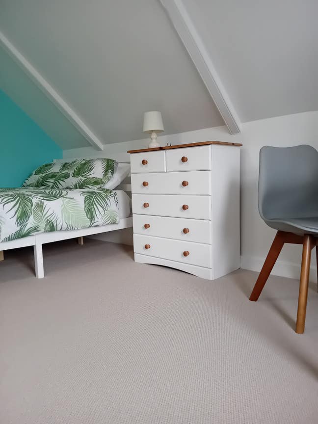 Newly decorated double room on the second floor Main Photo