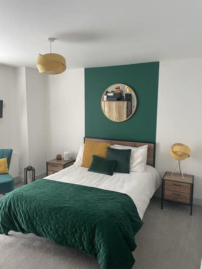 Fully furnished double room own bathroom  Main Photo