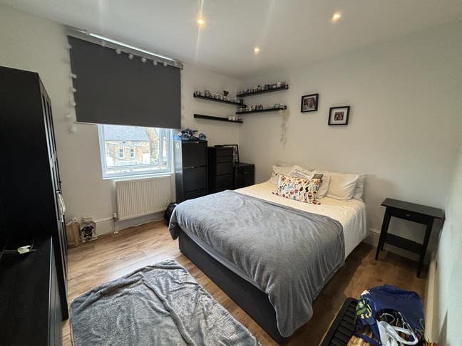 Large Two bedroom flat  Main Photo