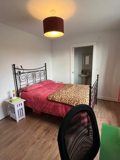 Lush  en-suite double bedroom Main Photo